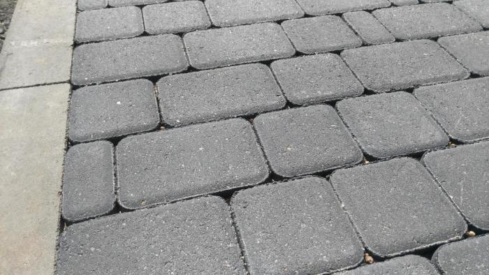 чистка тротуарной плитки